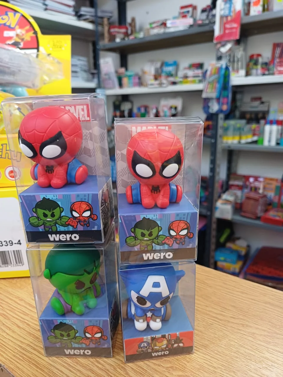 Figuras coleccionables Wero de Marvel Avengers en caja